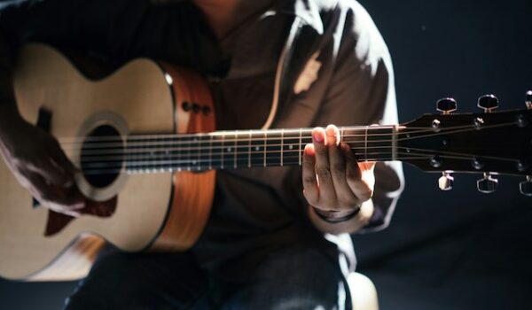 Recording Voiceover for Explainer and Corporate Video: Studio, Remote or On Set